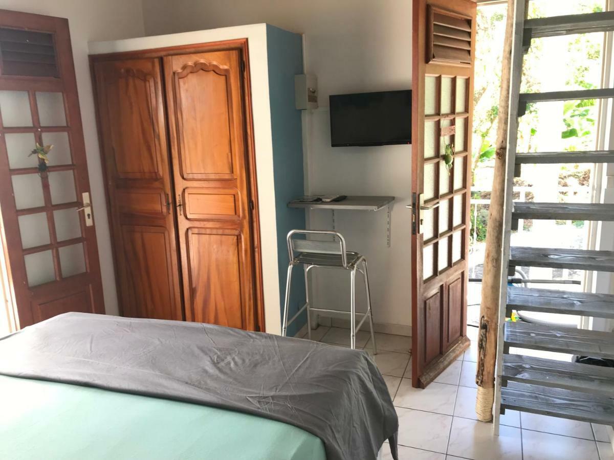 Le Repaire Des Caraibes Apartment ทรัวส์-รีวิแยร์ ภายนอก รูปภาพ