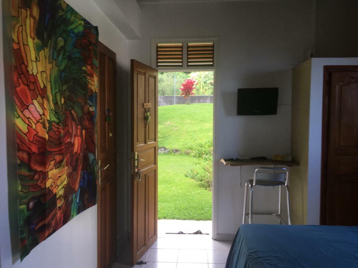 Le Repaire Des Caraibes Apartment ทรัวส์-รีวิแยร์ ภายนอก รูปภาพ