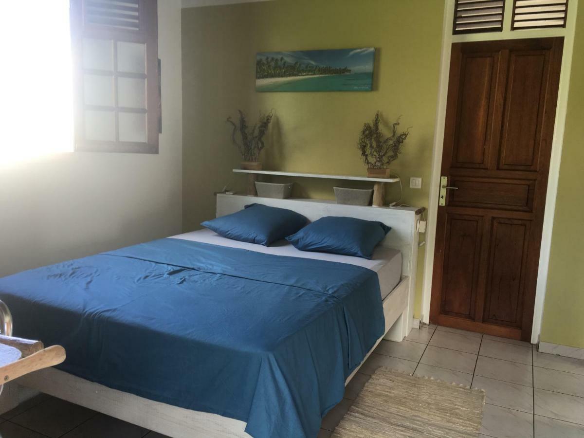 Le Repaire Des Caraibes Apartment ทรัวส์-รีวิแยร์ ภายนอก รูปภาพ