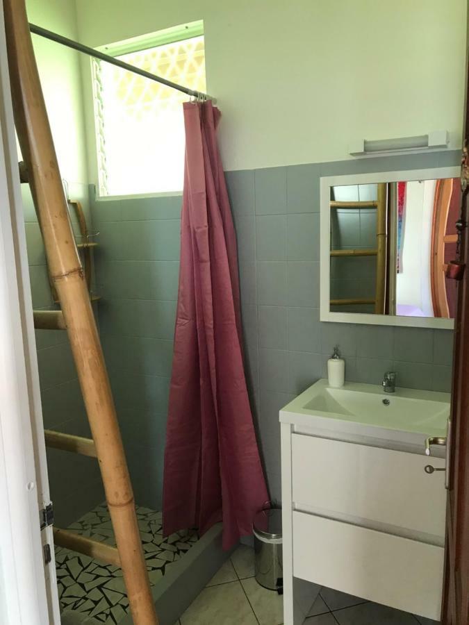 Le Repaire Des Caraibes Apartment ทรัวส์-รีวิแยร์ ภายนอก รูปภาพ