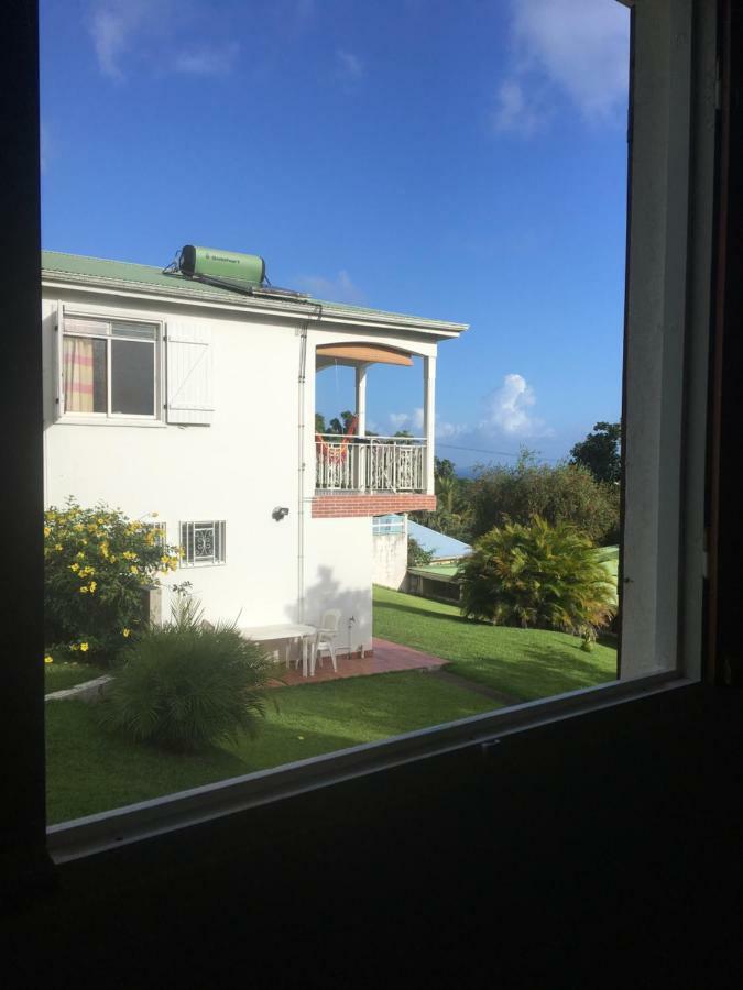 Le Repaire Des Caraibes Apartment ทรัวส์-รีวิแยร์ ภายนอก รูปภาพ