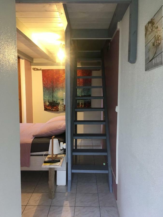 Le Repaire Des Caraibes Apartment ทรัวส์-รีวิแยร์ ภายนอก รูปภาพ