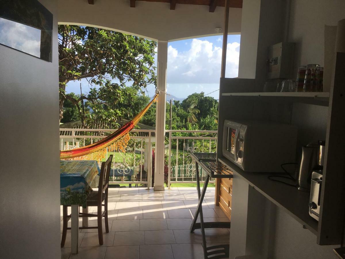 Le Repaire Des Caraibes Apartment ทรัวส์-รีวิแยร์ ภายนอก รูปภาพ