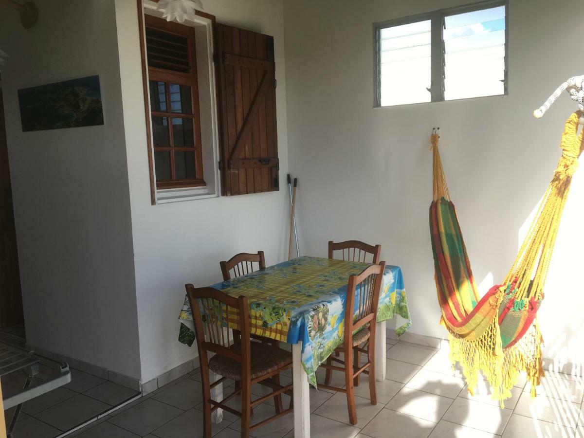 Le Repaire Des Caraibes Apartment ทรัวส์-รีวิแยร์ ภายนอก รูปภาพ